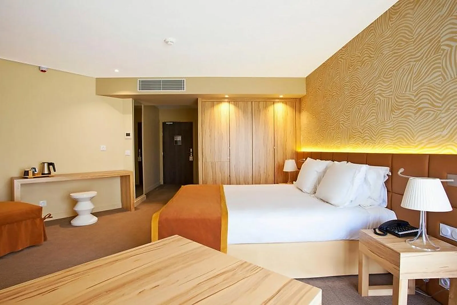 Lieux événementiels, BEST WESTERN HÔTEL LE PARADOU AVIGNON