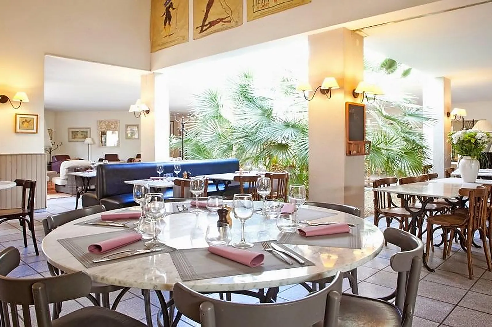 Lieux événementiels, BEST WESTERN HÔTEL LE PARADOU AVIGNON