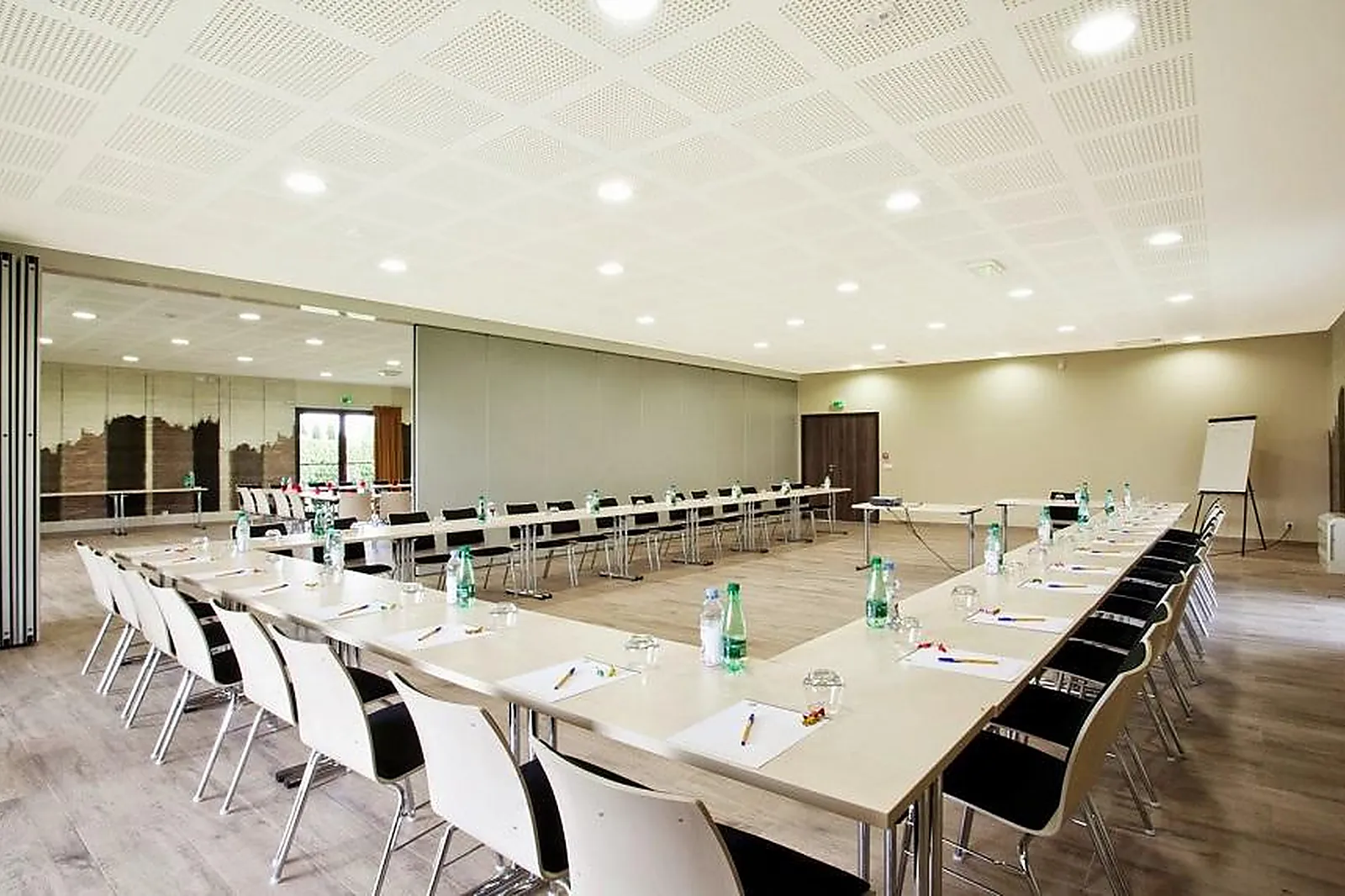 Lieux événementiels, BEST WESTERN HÔTEL LE PARADOU AVIGNON