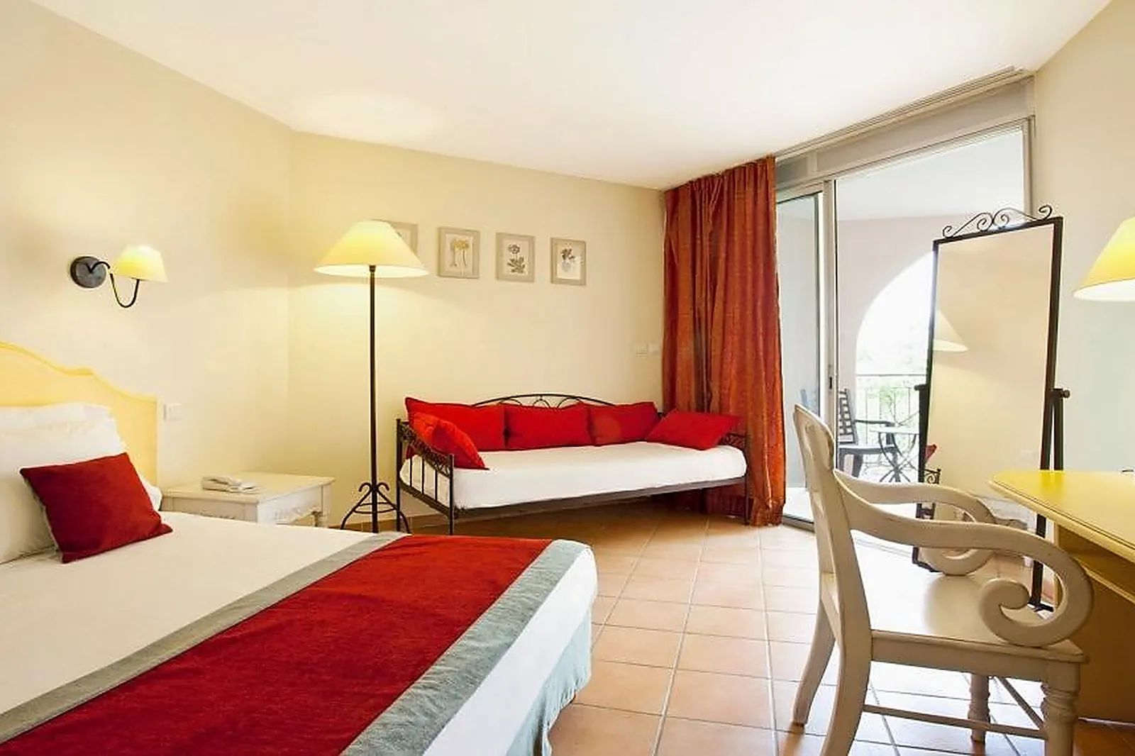 Lieux événementiels, BEST WESTERN HÔTEL LE PARADOU AVIGNON