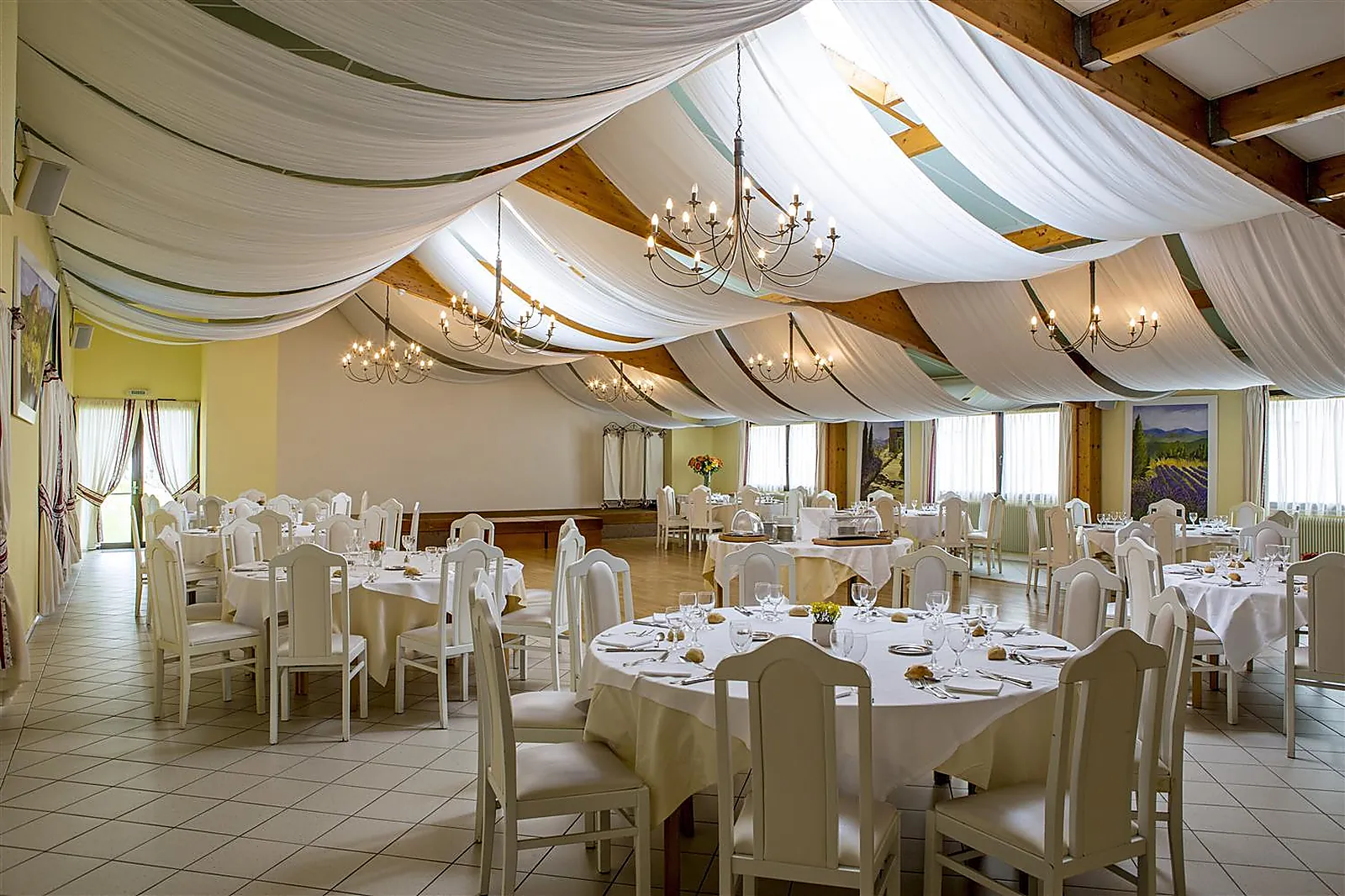 Lieux événementiels, BEST WESTERN LE RELAIS DE LAGUIOLE HÔTEL & SPA