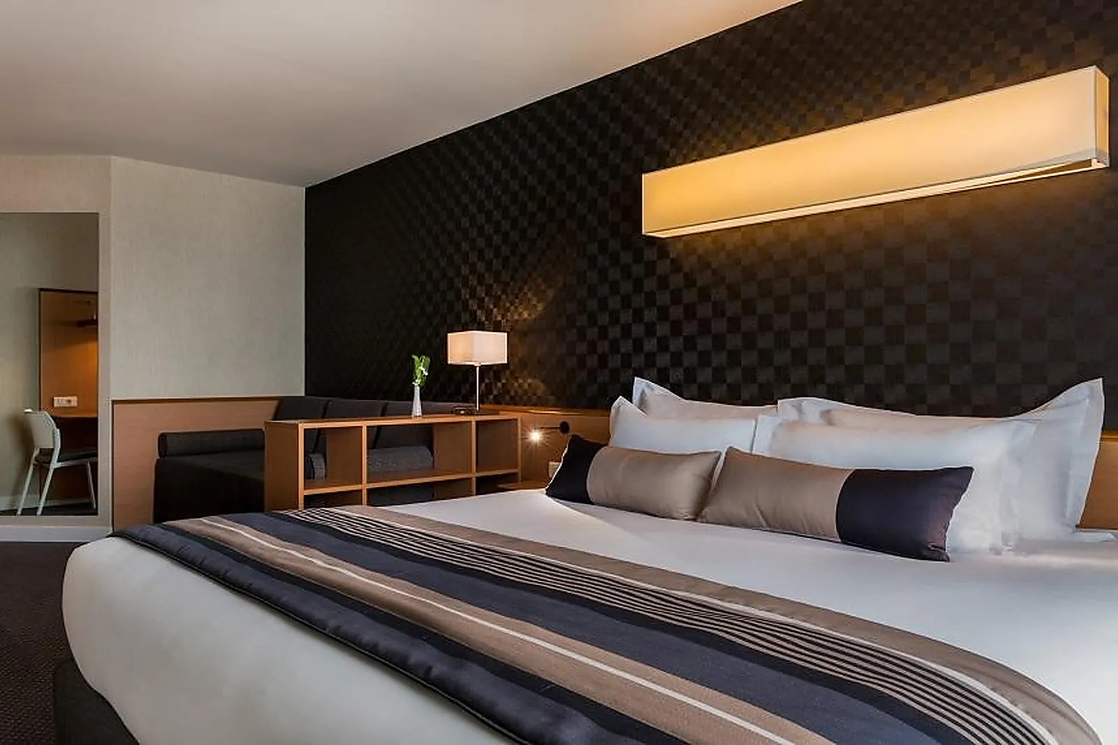 Lieux événementiels, BEST WESTERN PLUS PARIS SACLAY