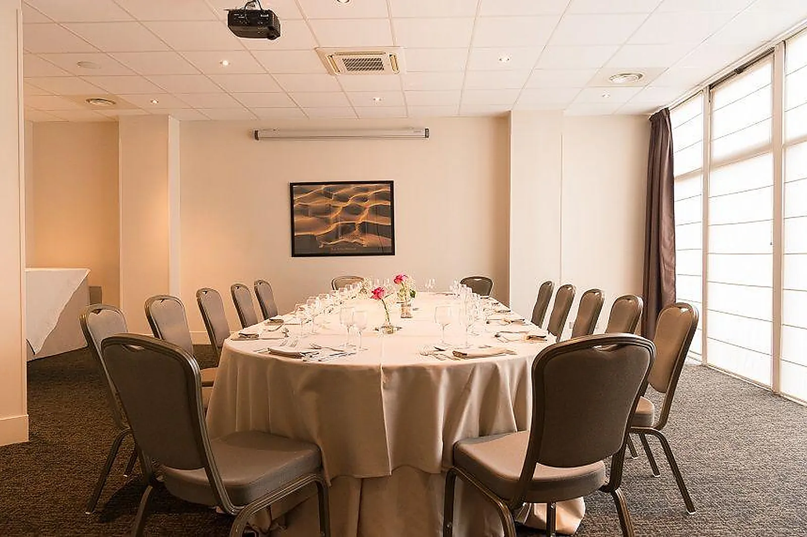 Lieux événementiels, BEST WESTERN PLUS PARIS SACLAY