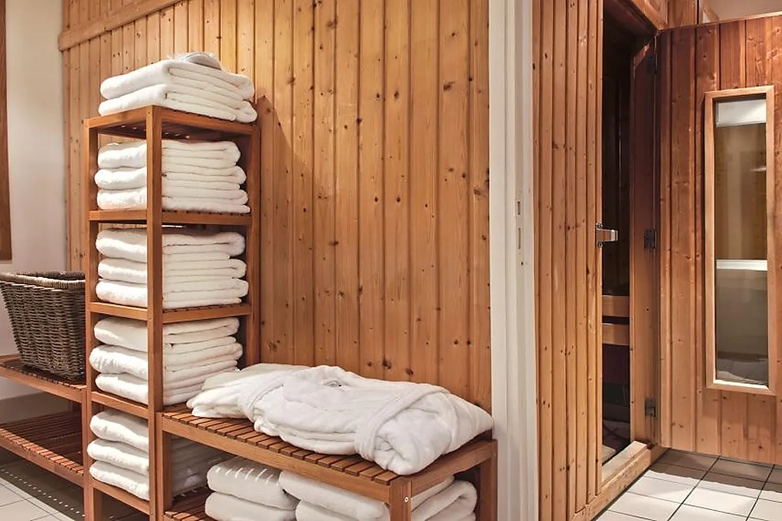 Lieux événementiels, BEST WESTERN PLUS PARIS SACLAY