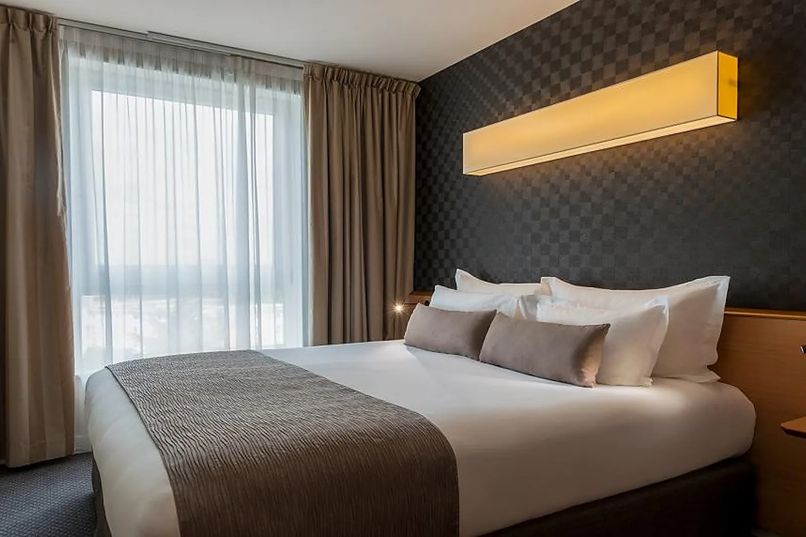 Lieux événementiels, BEST WESTERN PLUS PARIS SACLAY