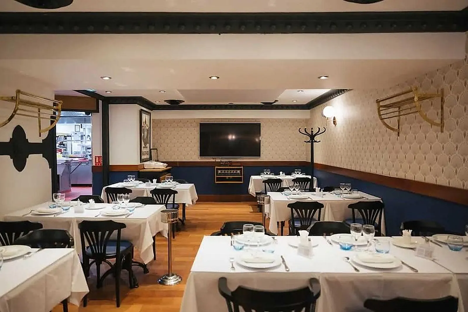 Cafés et Restaurants, BRASSERIE L'EST