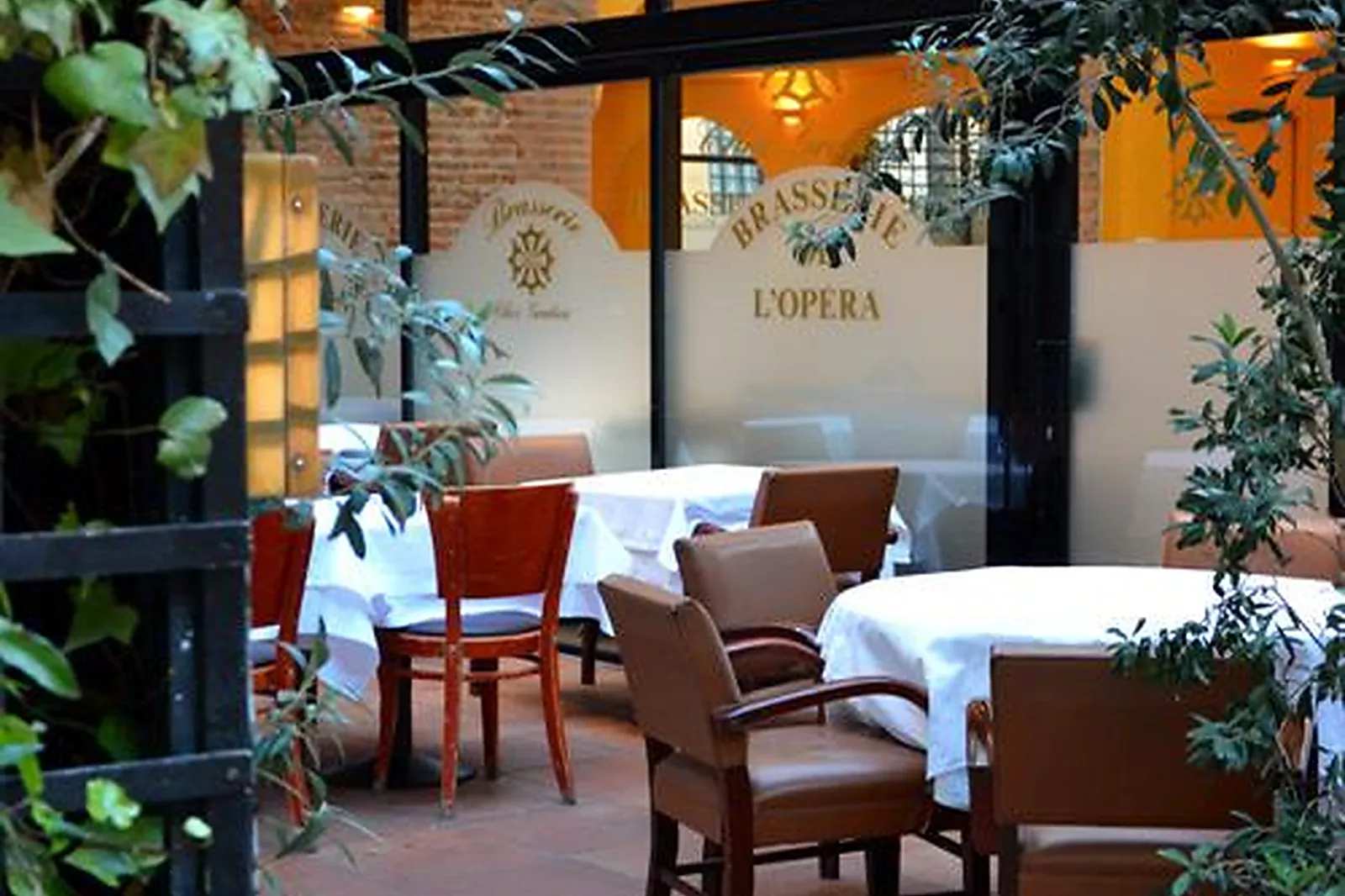 Cafés et Restaurants, BRASSERIE DE L'OPÉRA