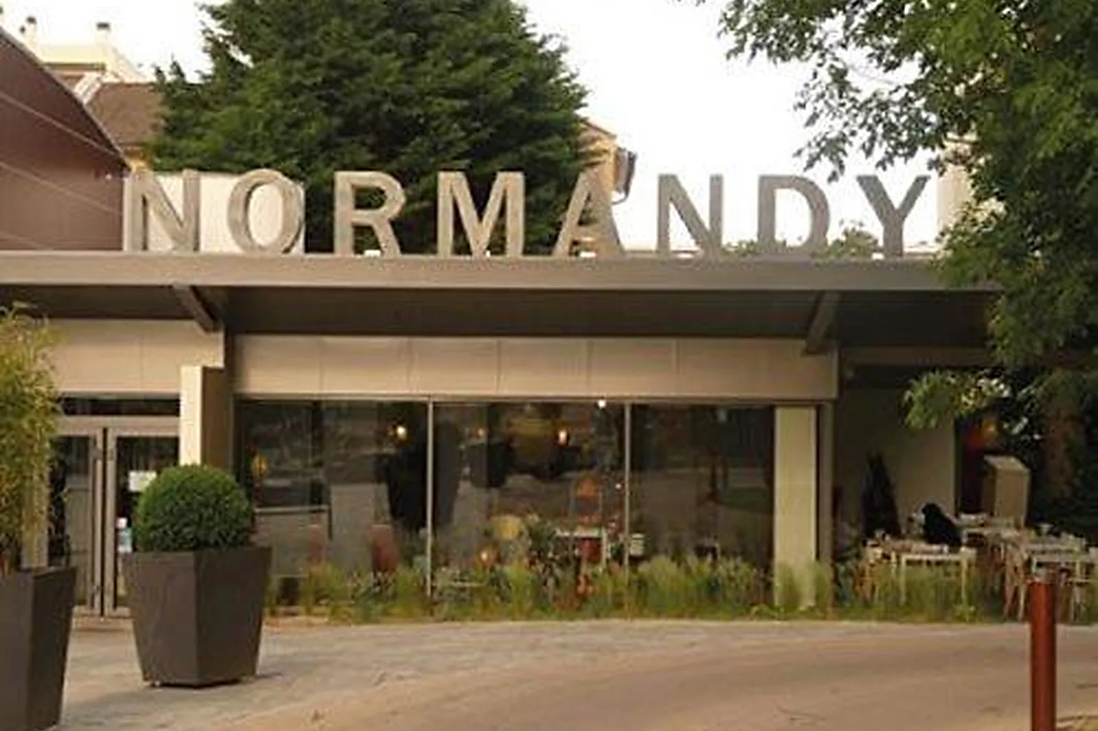 Hôtel, C2L NORMANDY VAUCRESSON