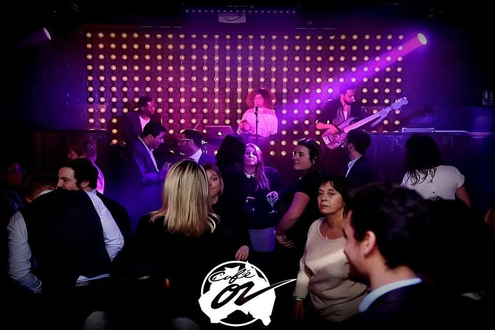 Cafés et Restaurants, CAFÉ OZ CHÂTELET