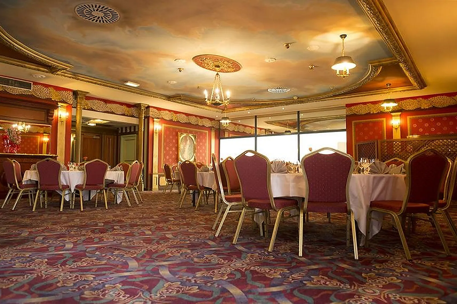 Lieux événementiels, CASINO DE PLOMBIÈRES-LES-BAINS – GROUPE PARTOUCHE