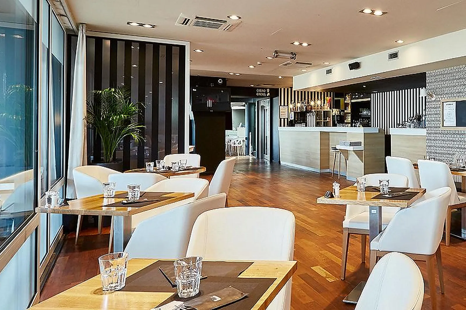 Lieux événementiels, CASINO DU VAL-ANDRÉ - GROUPE PARTOUCHE