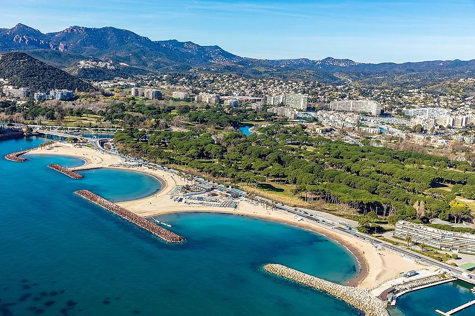 Lieux événementiels, CENTRE EXPO CONGRÈS DE MANDELIEU-LA NAPOULE