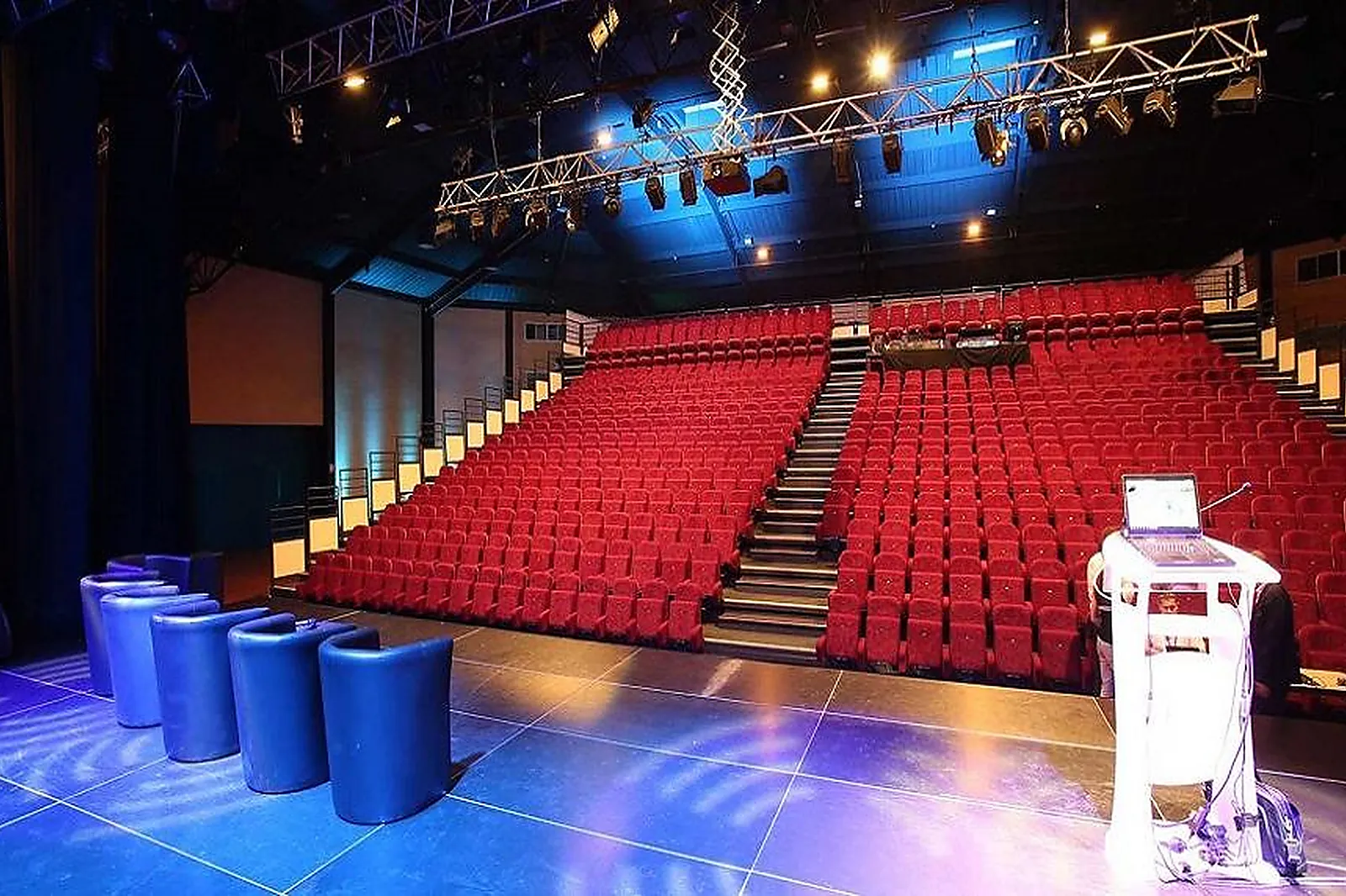 Lieux événementiels, CENTRE EXPO CONGRÈS DE MANDELIEU-LA NAPOULE