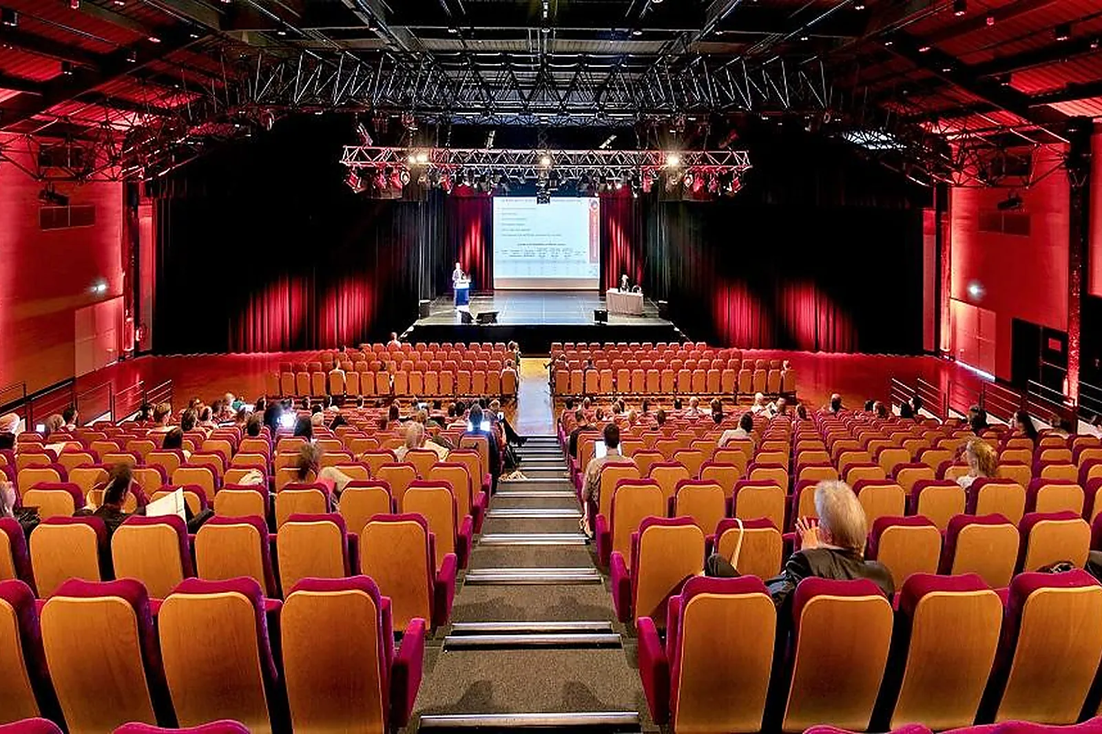 Lieux événementiels, CENTRE EXPO CONGRÈS DE MANDELIEU-LA NAPOULE