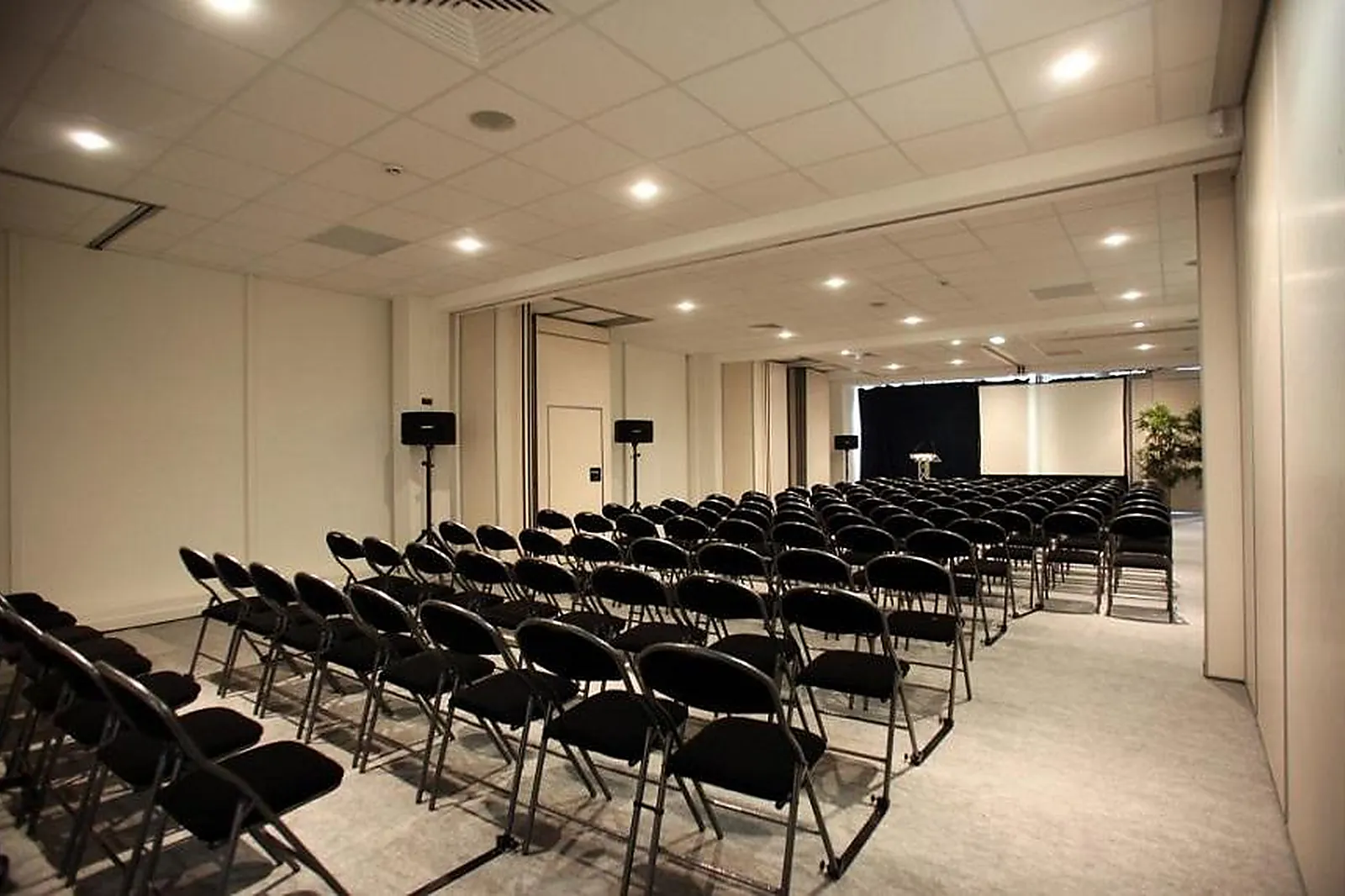 Lieux événementiels, CENTRE EXPO CONGRÈS DE MANDELIEU-LA NAPOULE