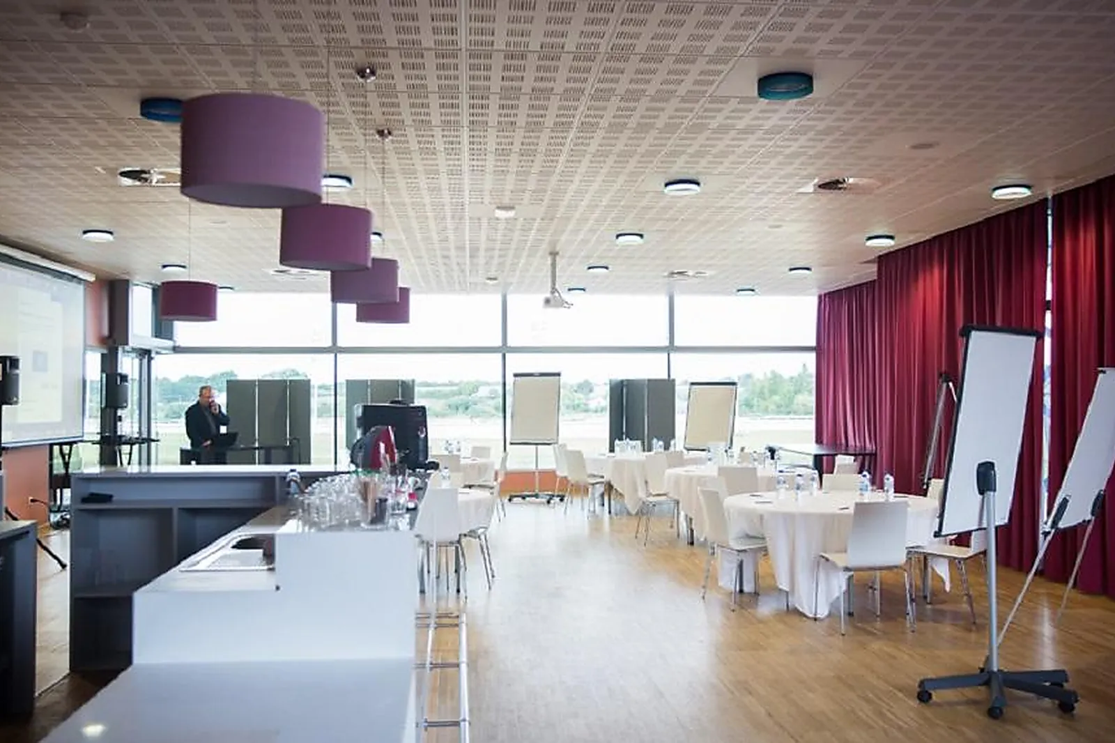 Lieux événementiels, CENTRE DE CONGRÈS DE PORNICHET - HIPPODROME