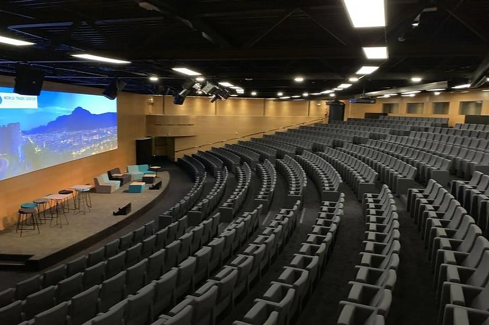Lieux événementiels, CENTRE DE CONGRÈS DU WTC GRENOBLE