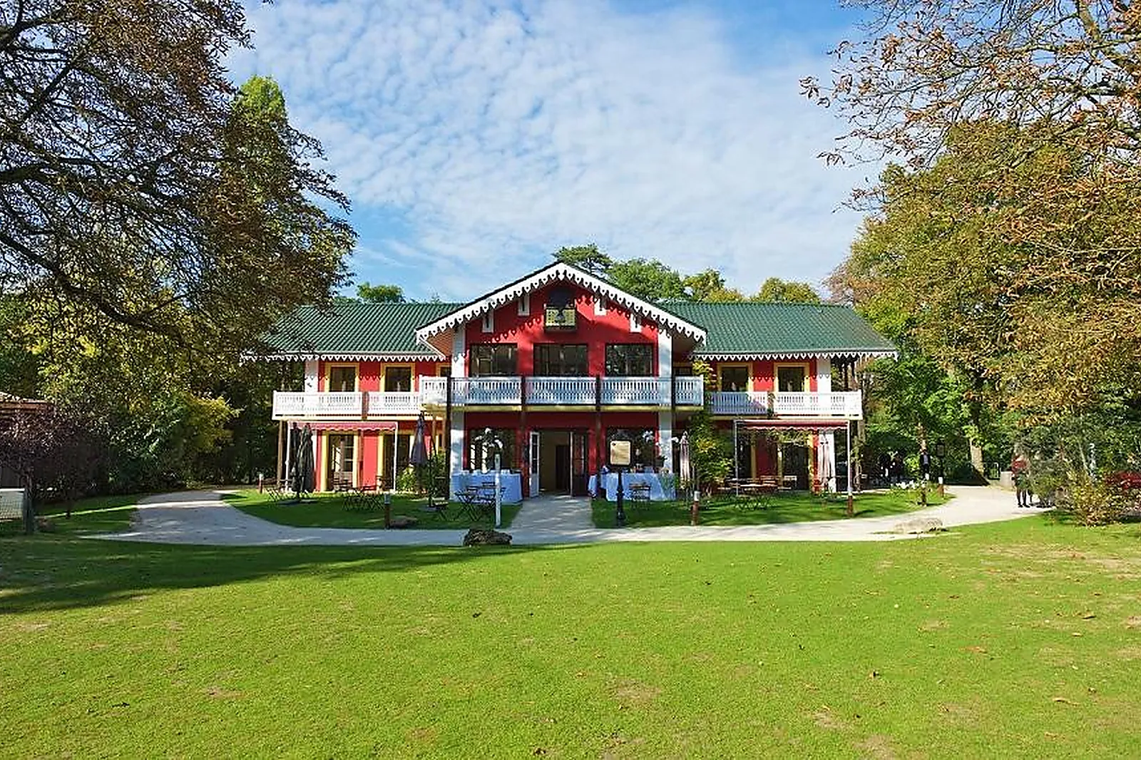Chalet, CHALET DE LA PORTE JAUNE