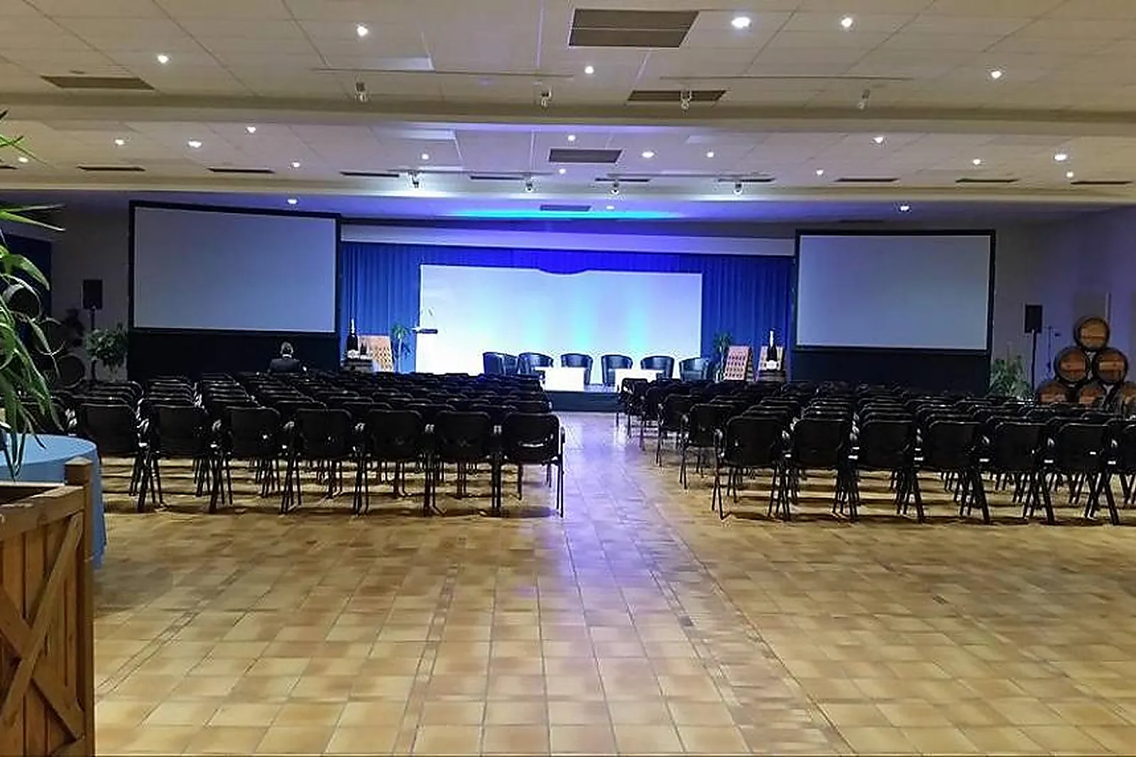 Lieux événementiels, CHAMPAGNE CASTELNAU