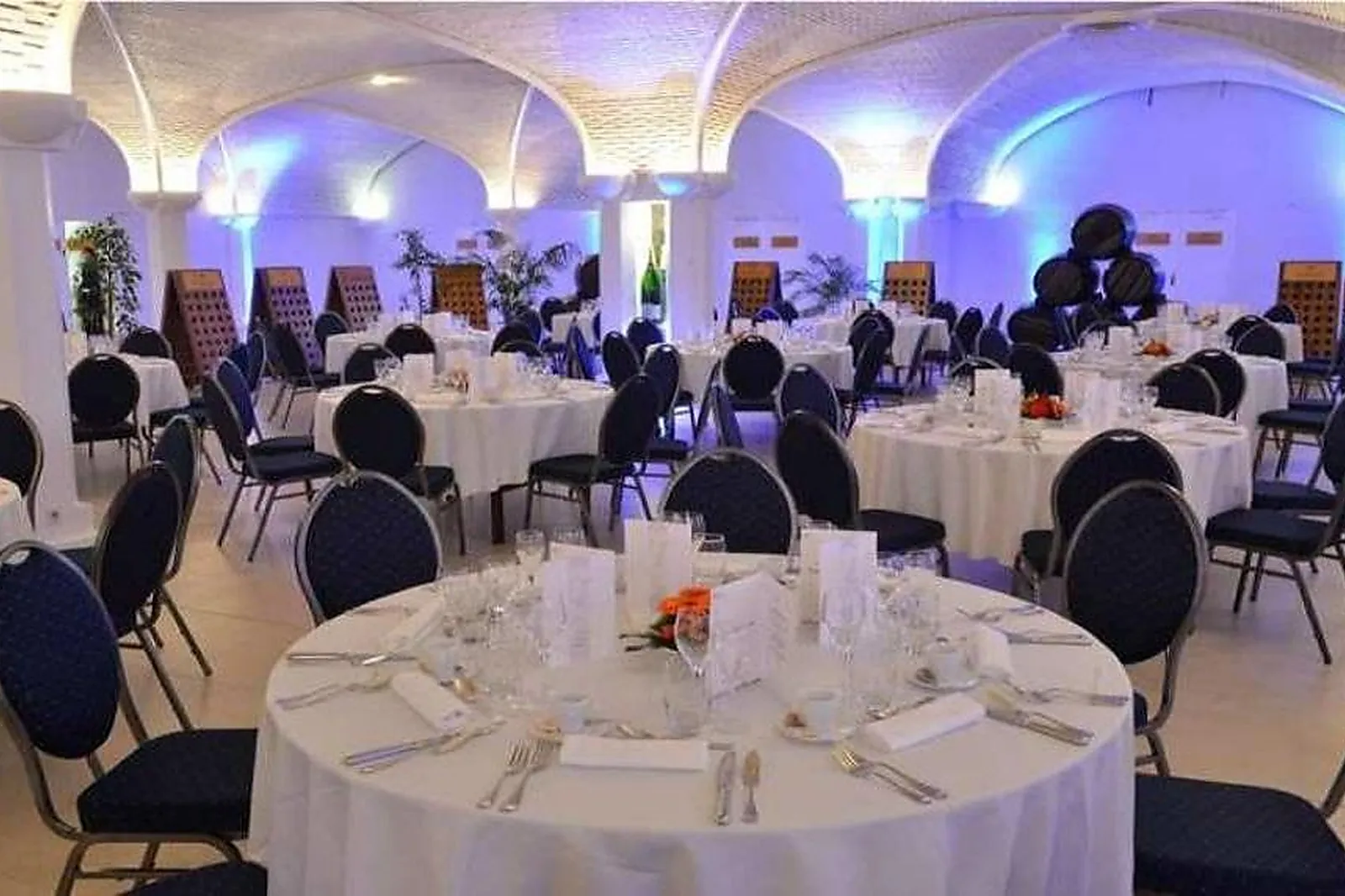 Lieux événementiels, CHAMPAGNE CASTELNAU