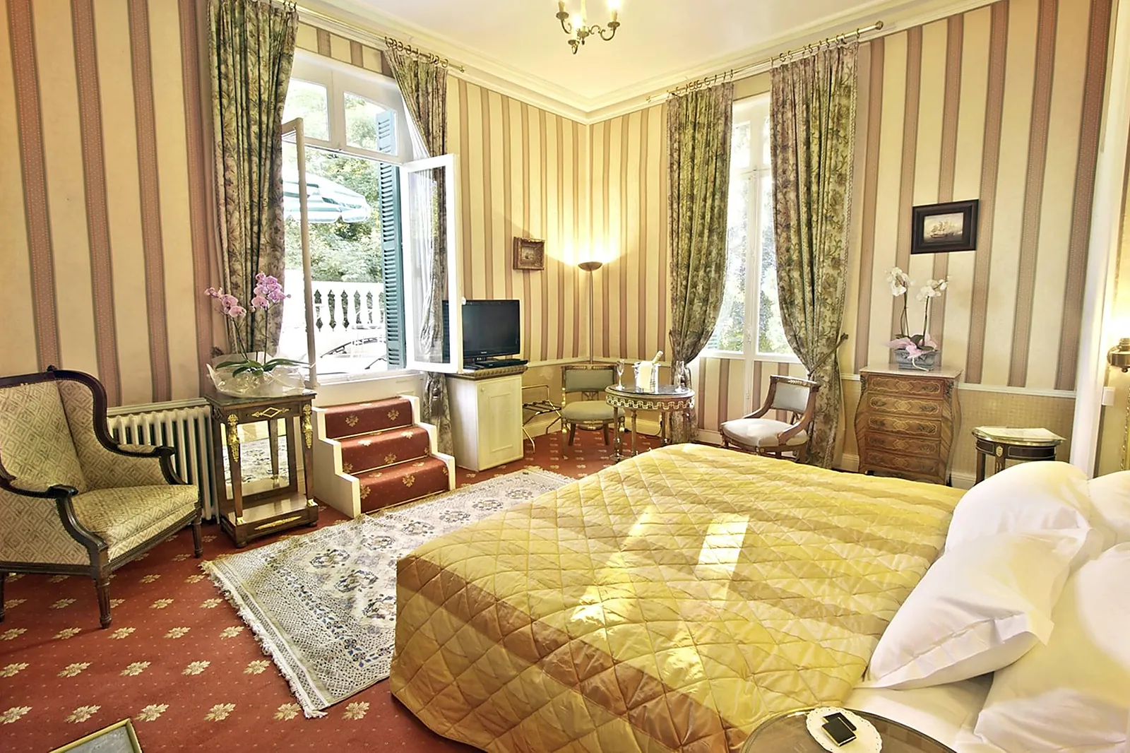 Normandie, CHÂTEAU HOTEL BELLE-ISLE SUR RISLE