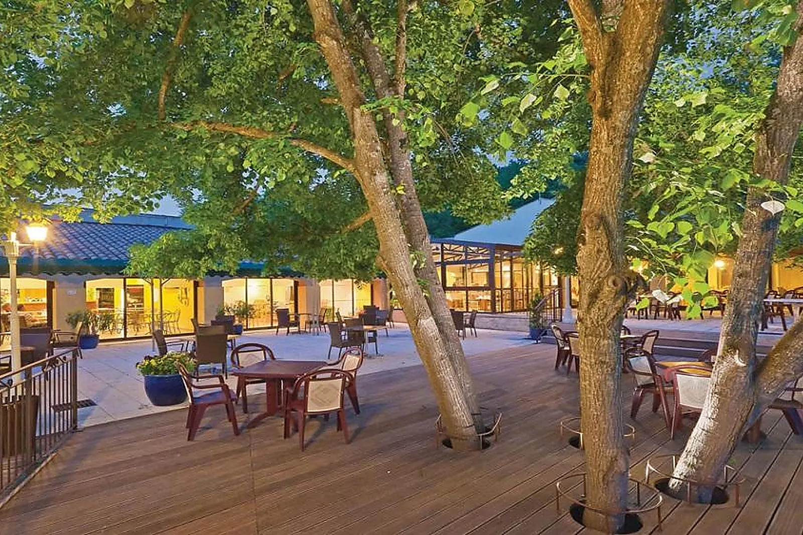 Lieux événementiels, CHÂTEAU LAVAL