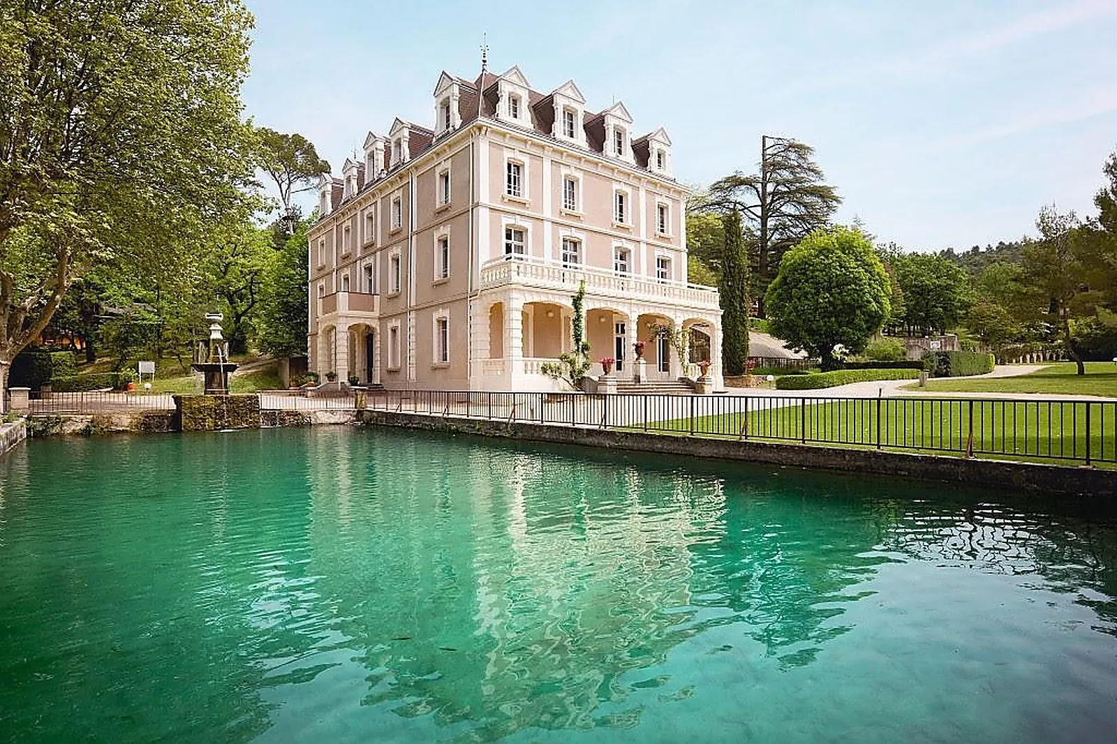 Lieux événementiels, CHÂTEAU LAVAL