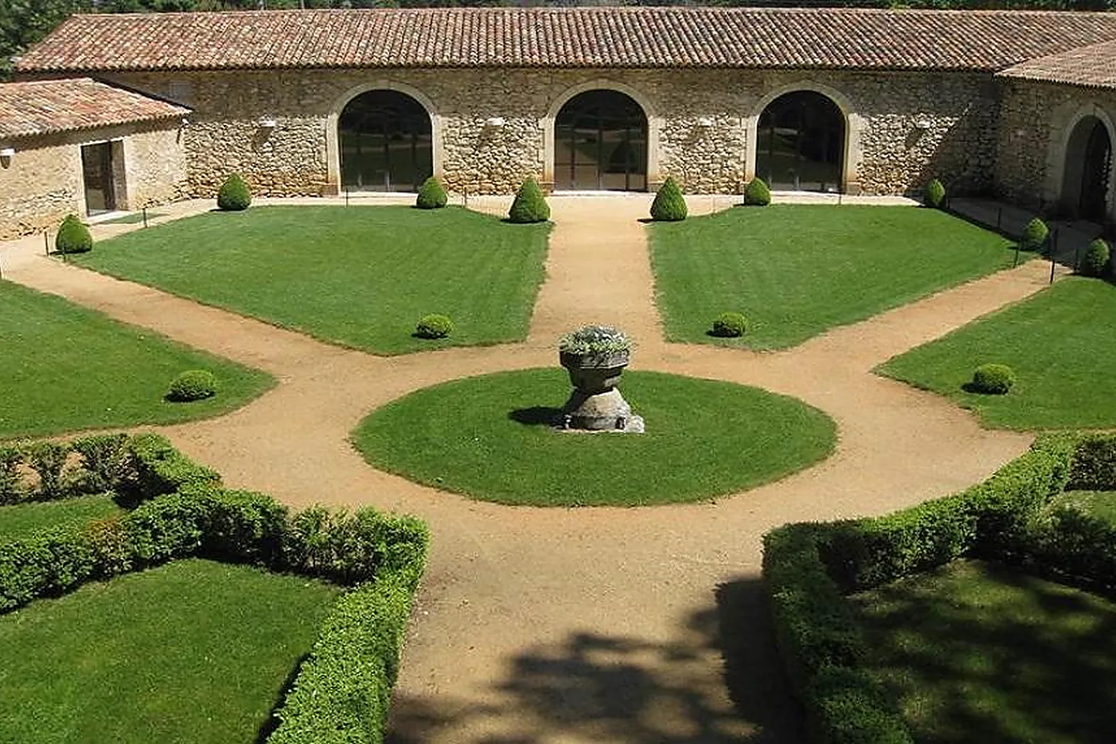 Lieux événementiels, CHÂTEAU PONT ROYAL