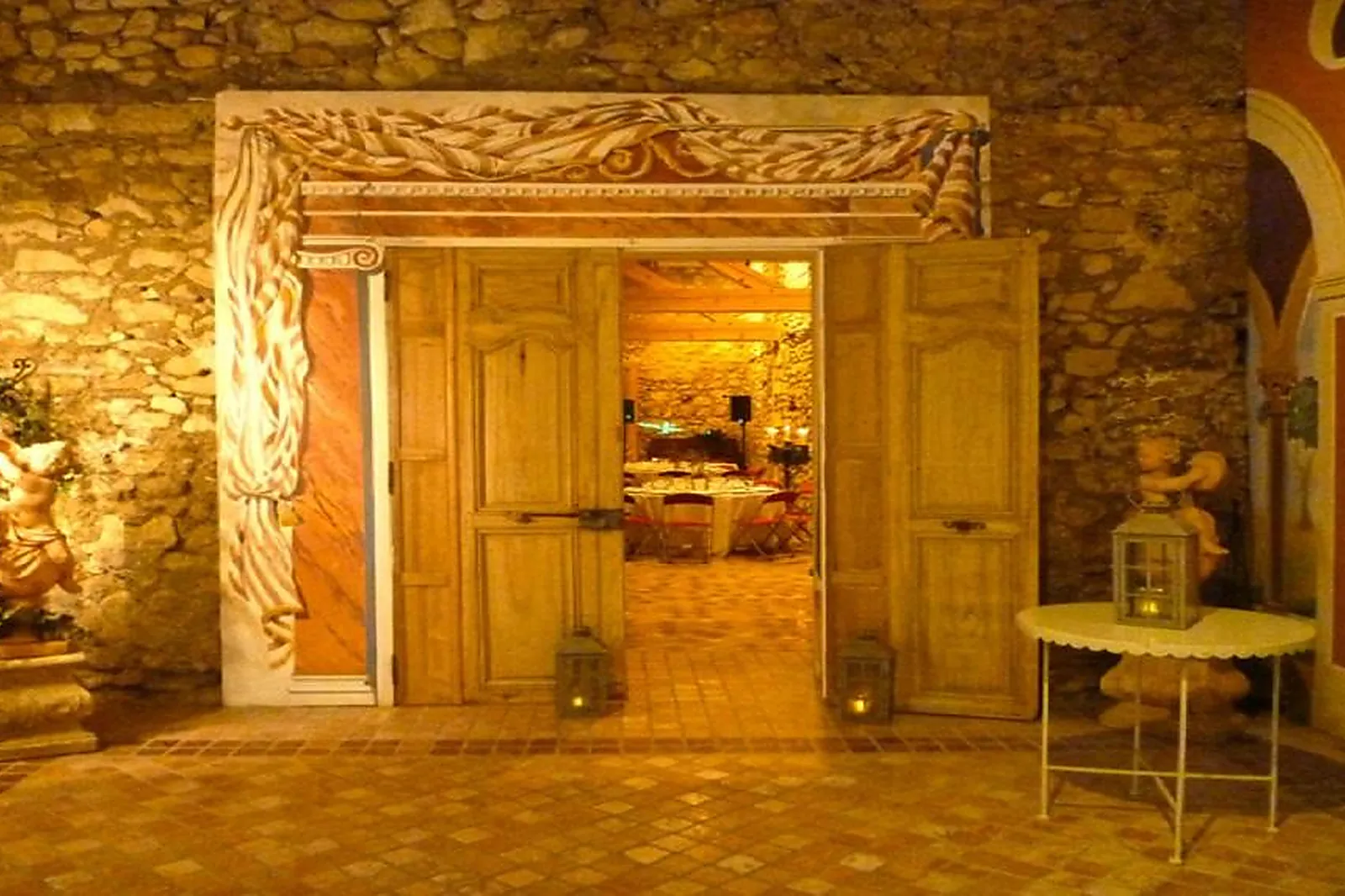 Lieux événementiels, CHÂTEAU PONT ROYAL