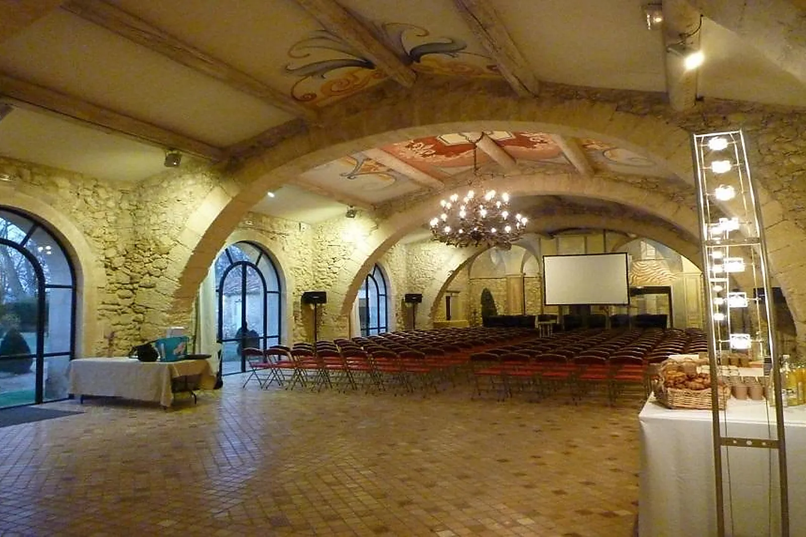 Lieux événementiels, CHÂTEAU PONT ROYAL