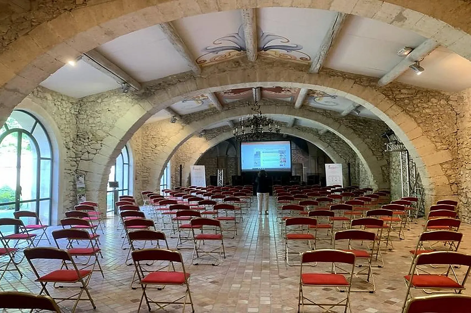 Lieux événementiels, CHÂTEAU PONT ROYAL
