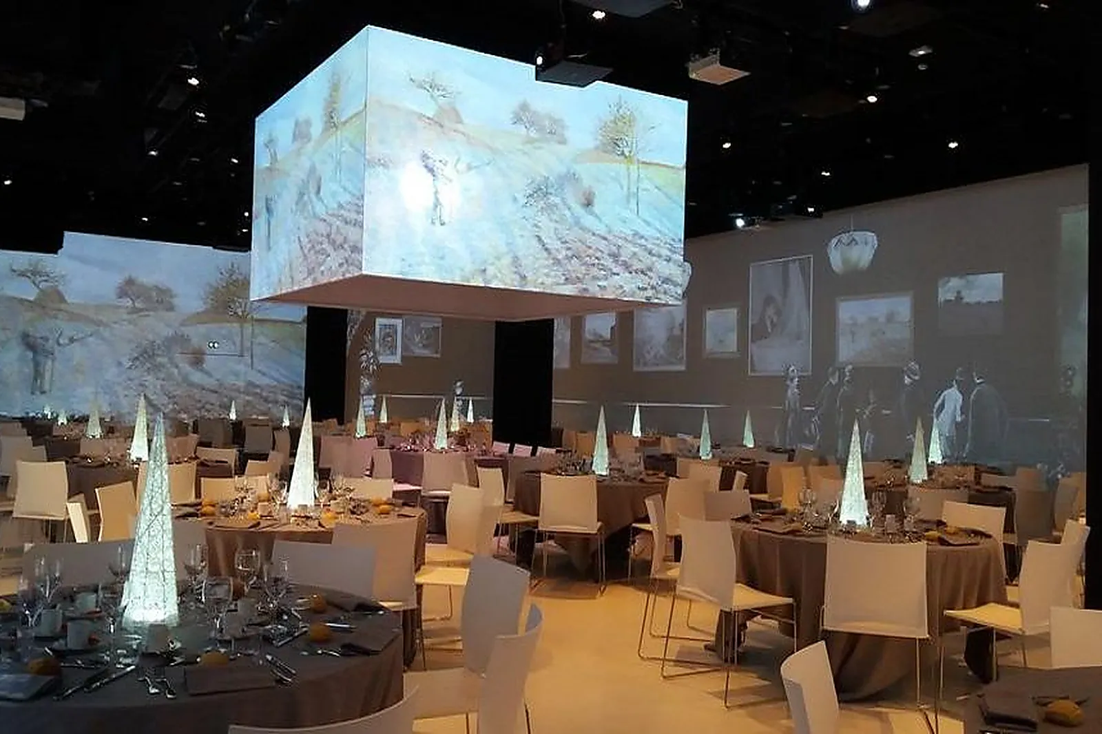 Île-de-France, CHÂTEAU D'AUVERS