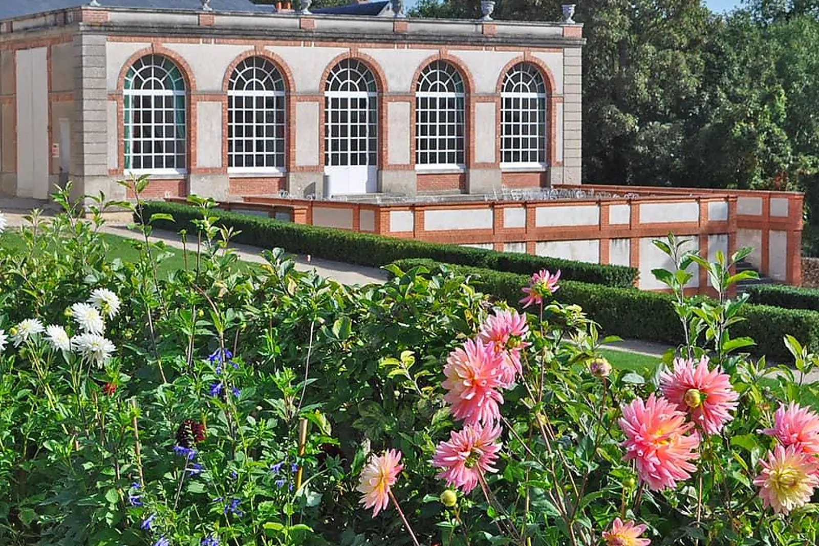 Île-de-France, CHÂTEAU DE BRETEUIL