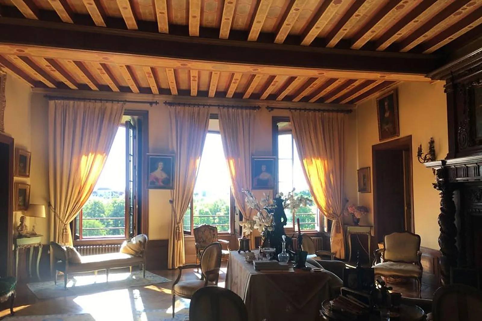 Bourgogne, CHÂTEAU DE CHATILLON-EN-BAZOIS