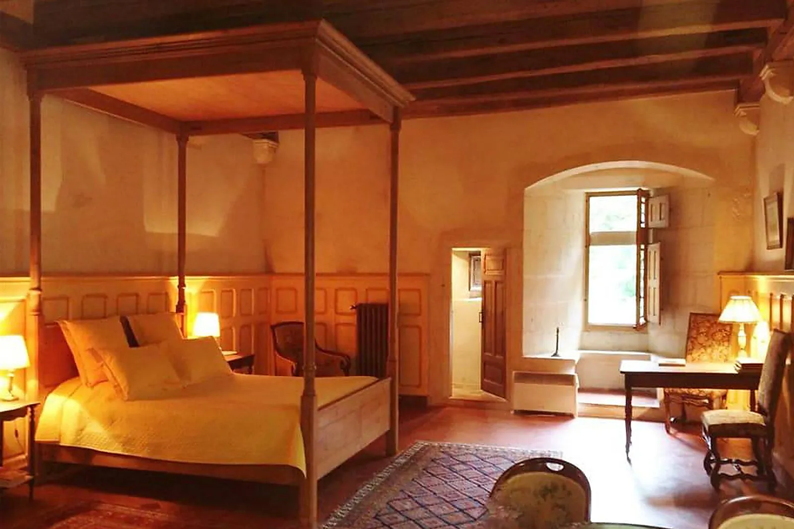 Lieux événementiels, CHÂTEAU DE SAINT-LOUP-SUR-THOUET