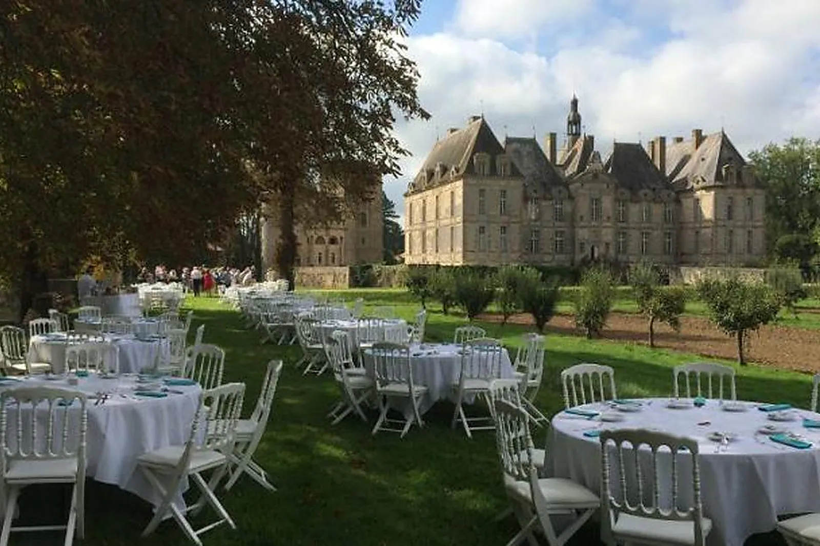 Lieux événementiels, CHÂTEAU DE SAINT-LOUP-SUR-THOUET