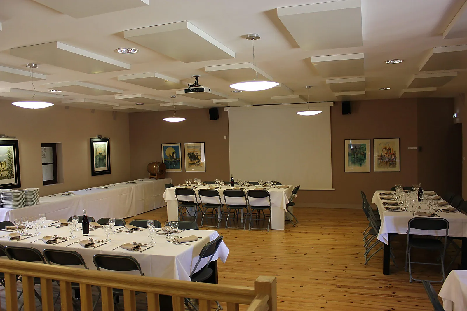 Auvergne-Rhône-Alpes, CHÂTEAU DE VAL