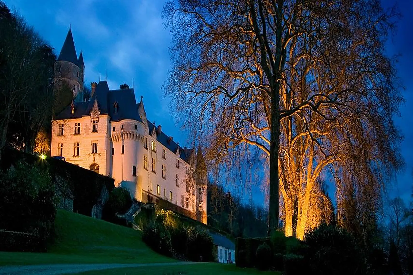 Auvergne-Rhône-Alpes, CHÂTEAU DE VARILLETTES