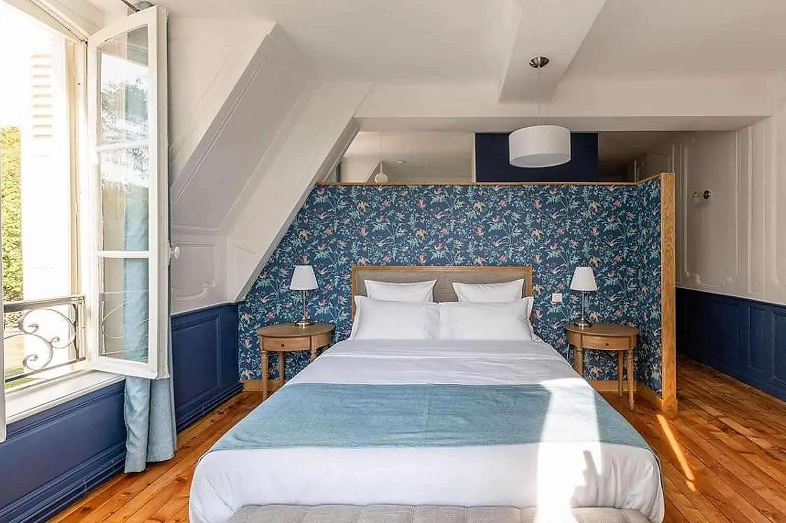 Lieux événementiels, CHÂTEAU DE LA HOUSSIÈRE