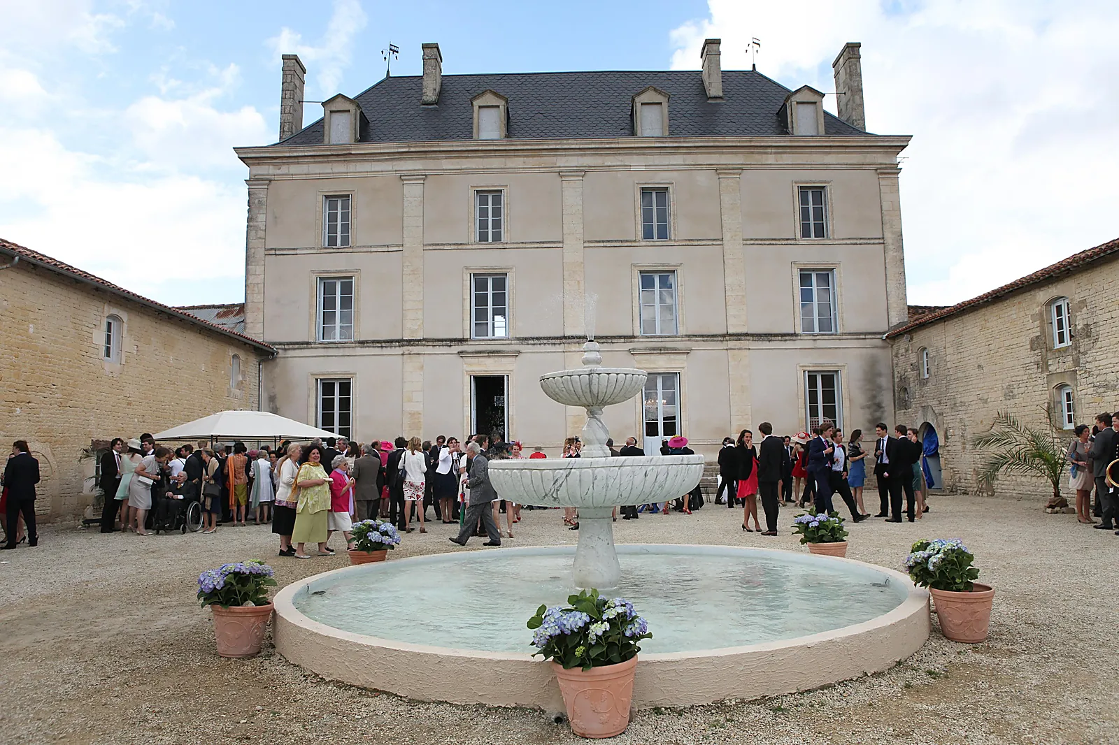 Aquitaine-Limousin-Poitou-Charentes, CHÂTEAU LA BONE