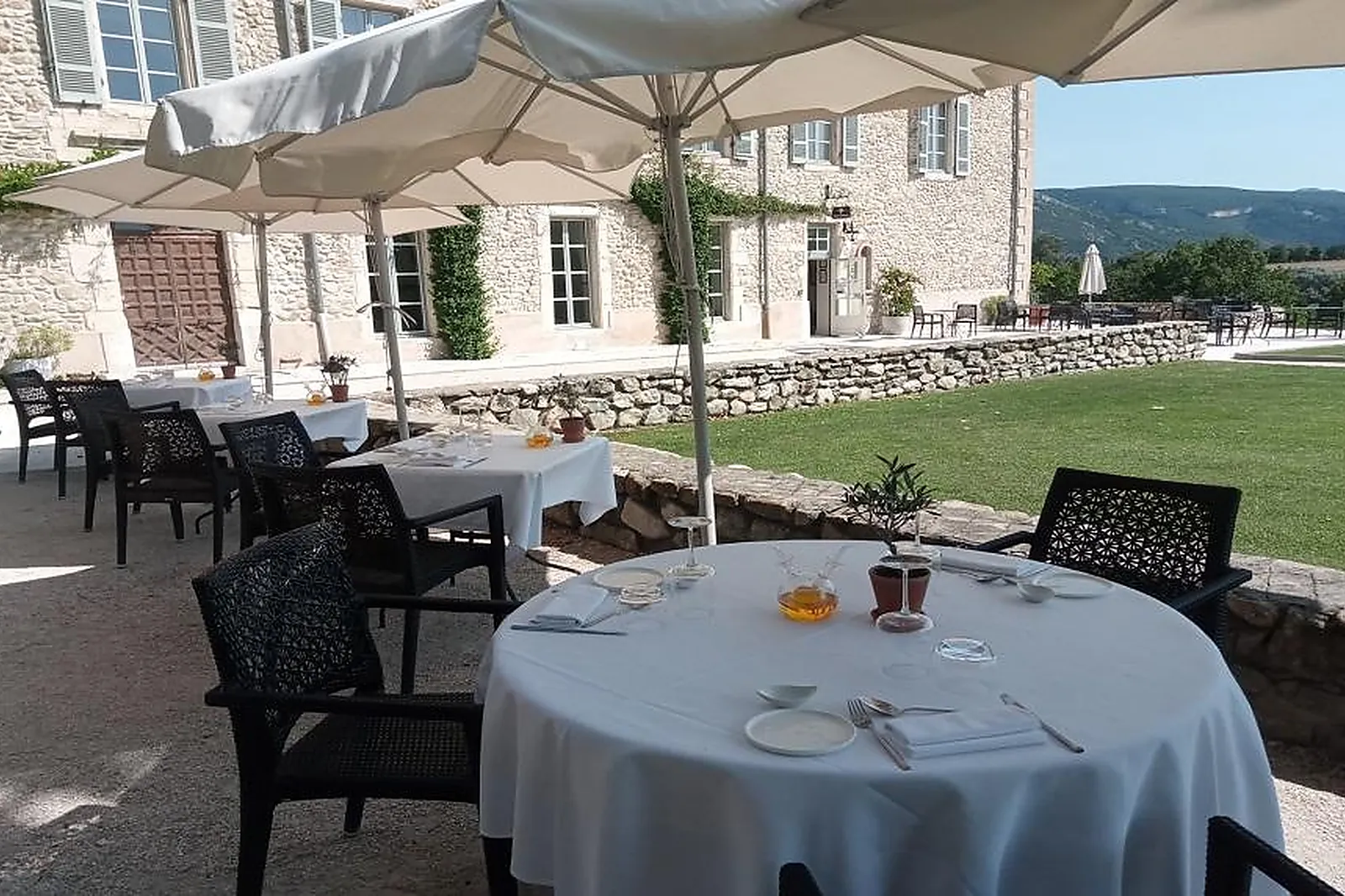 Lieux événementiels, CHÂTEAU LES OLIVIERS DE SALETTES - HOTEL - RESTAURANT - SPA