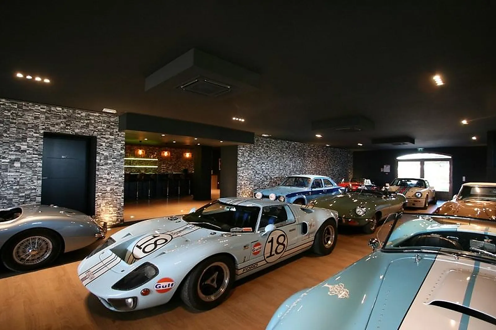 Lieux événementiels, CHÂTEAU LES OLIVIERS DE SALETTES - HOTEL - RESTAURANT - SPA