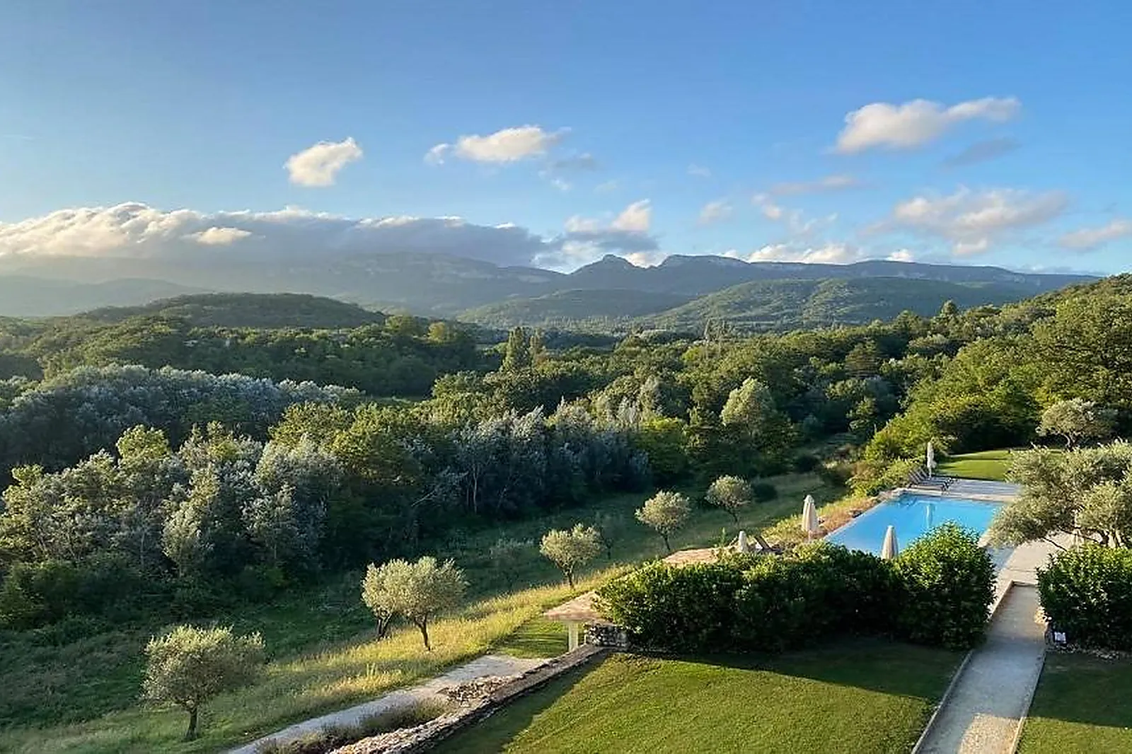 Lieux événementiels, CHÂTEAU LES OLIVIERS DE SALETTES - HOTEL - RESTAURANT - SPA