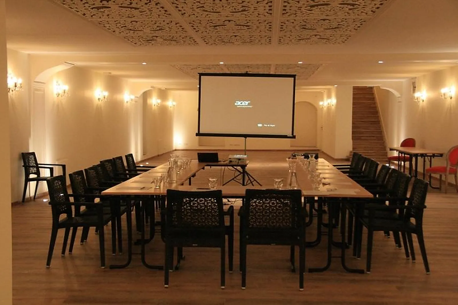 Lieux événementiels, CHÂTEAU LES OLIVIERS DE SALETTES - HOTEL - RESTAURANT - SPA