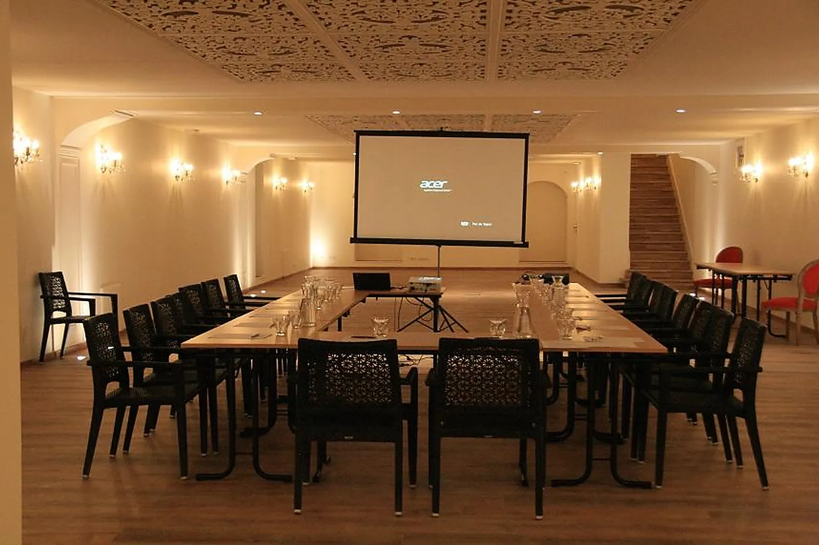 Lieux événementiels, CHÂTEAU LES OLIVIERS DE SALETTES - HOTEL - RESTAURANT - SPA