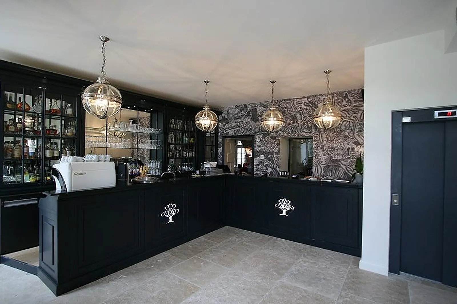 Lieux événementiels, CHÂTEAU LES OLIVIERS DE SALETTES - HOTEL - RESTAURANT - SPA