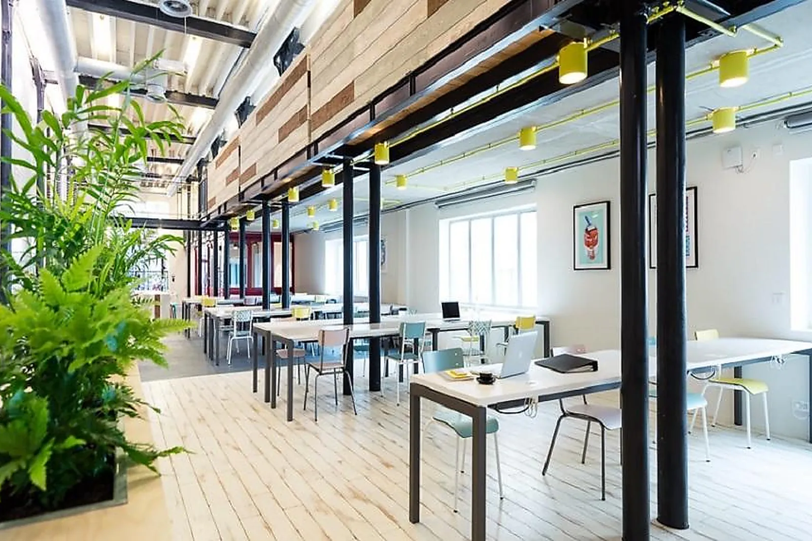 Coworking, DESKOPOLITAN CHÂTEAU D'EAU