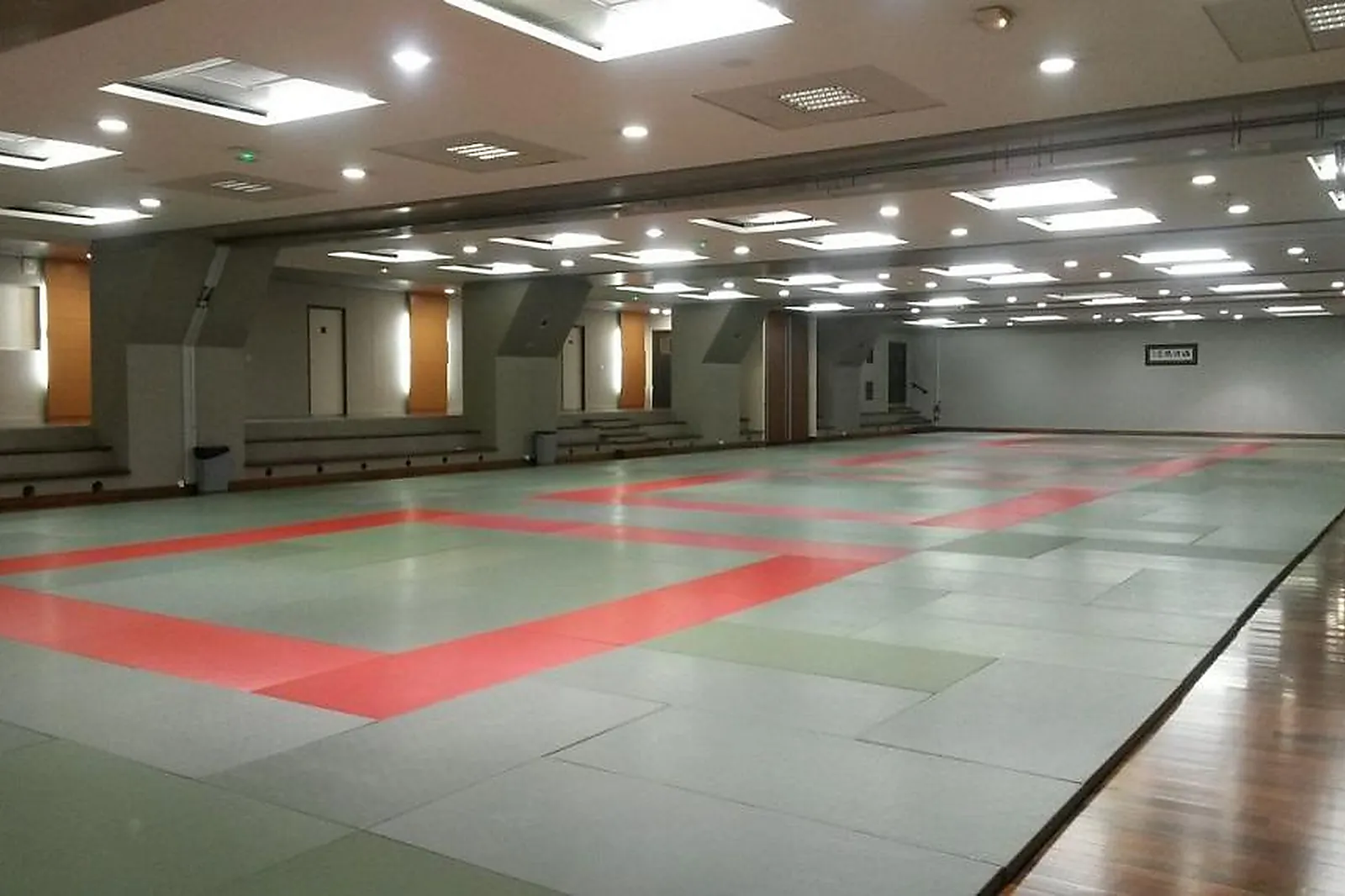 Lieux événementiels, DOJO DE PARIS