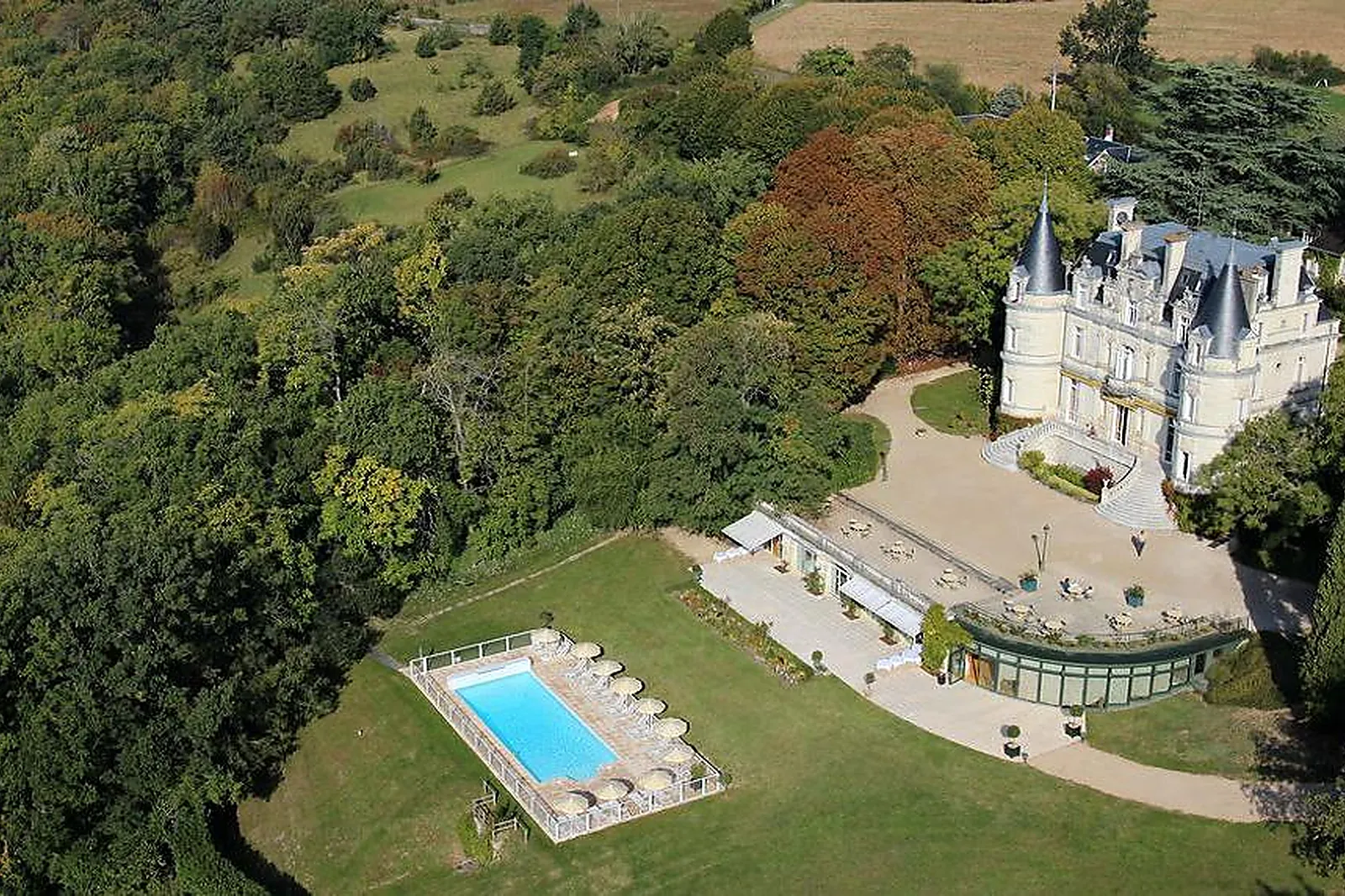 Château et Domaine, DOMAINE DE LA TORTINIÈRE - CHÂTEAU HÔTEL