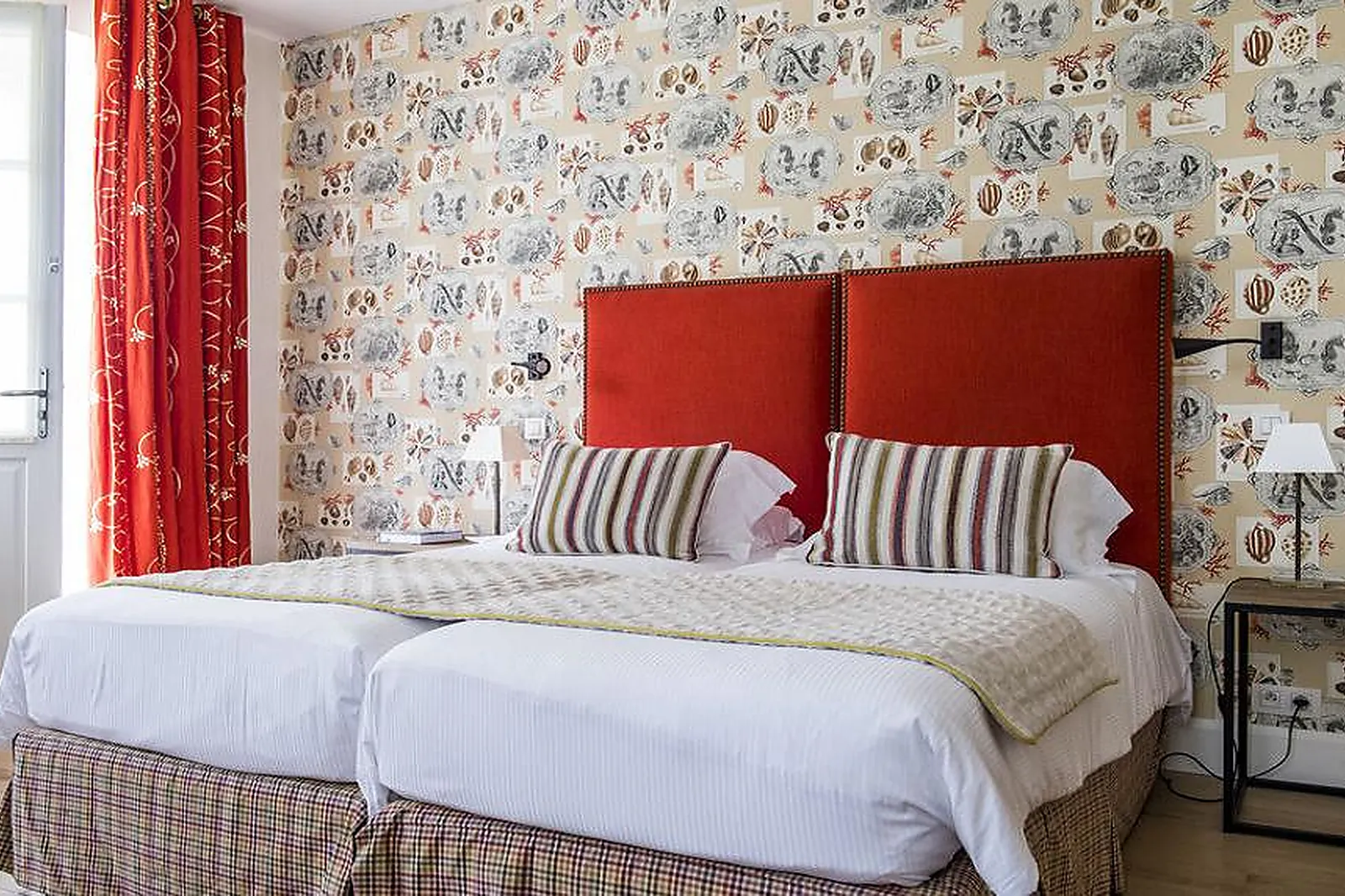 Château et Domaine, DOMAINE DE LA TORTINIÈRE - CHÂTEAU HÔTEL